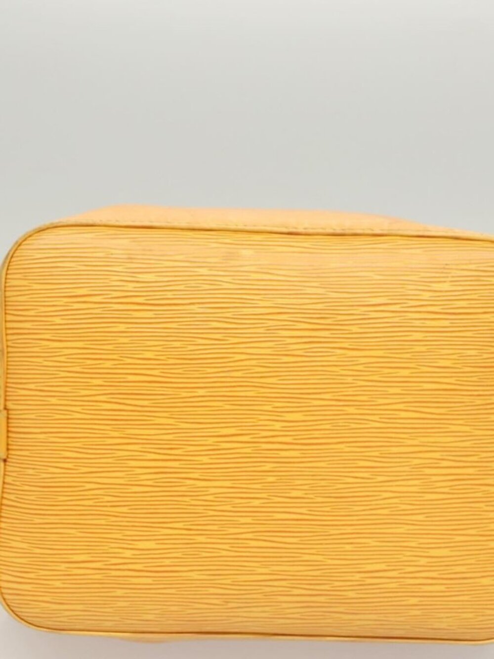 LOUIS VUITTON Epi Petit Noe Shoulder Bag Yellow M44109 LV Auth BD2091 - Picture 6 of 16